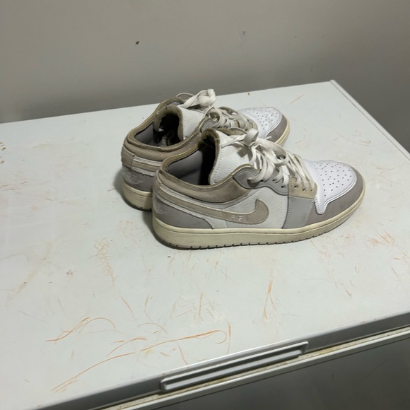 Air Jordan 1 Low SE Craft 'Inside Out - Tech Grey - Picture 6 of 6
